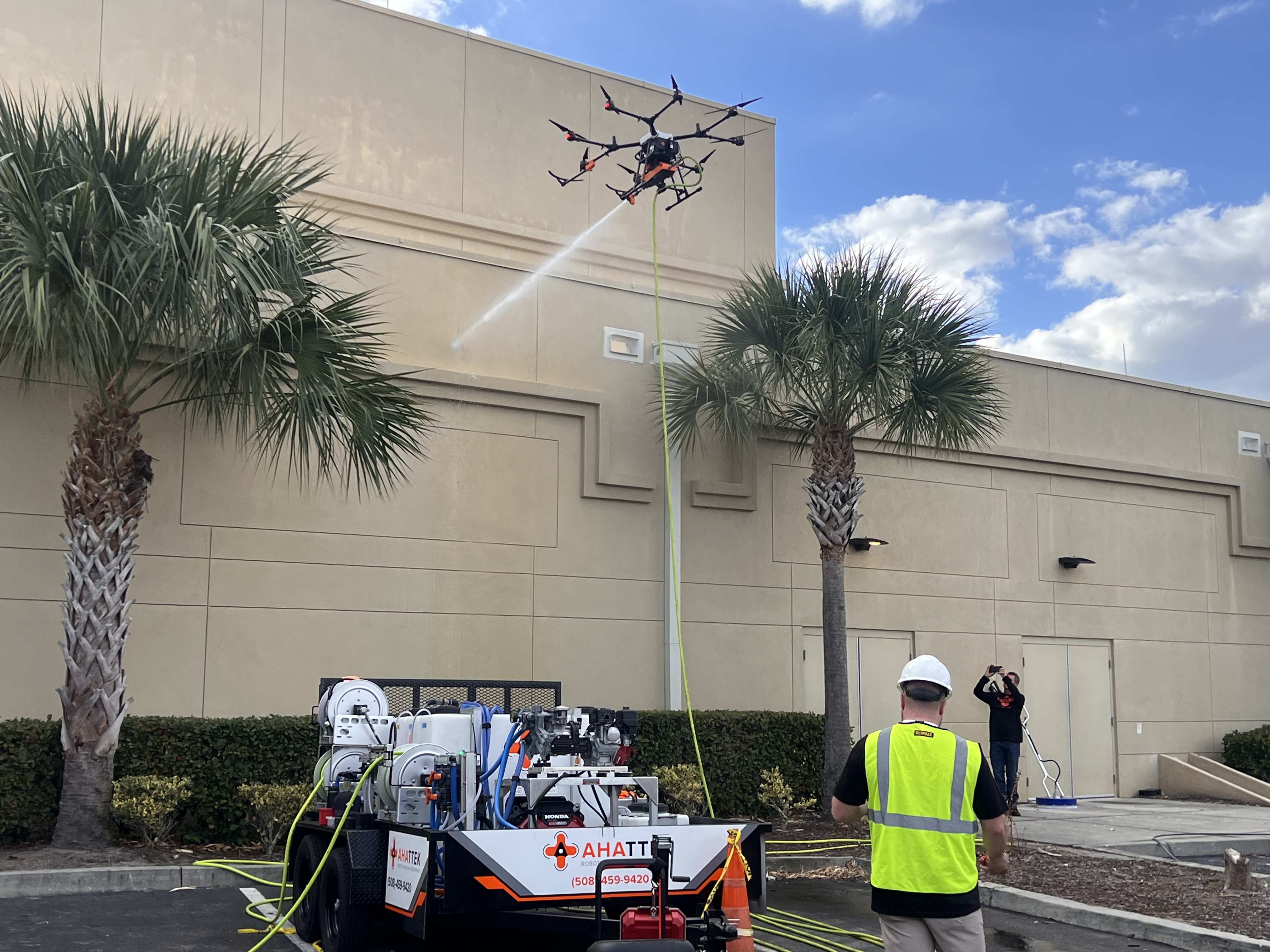 AhatTek outdoor demo at PWNA ELEVATE 2026